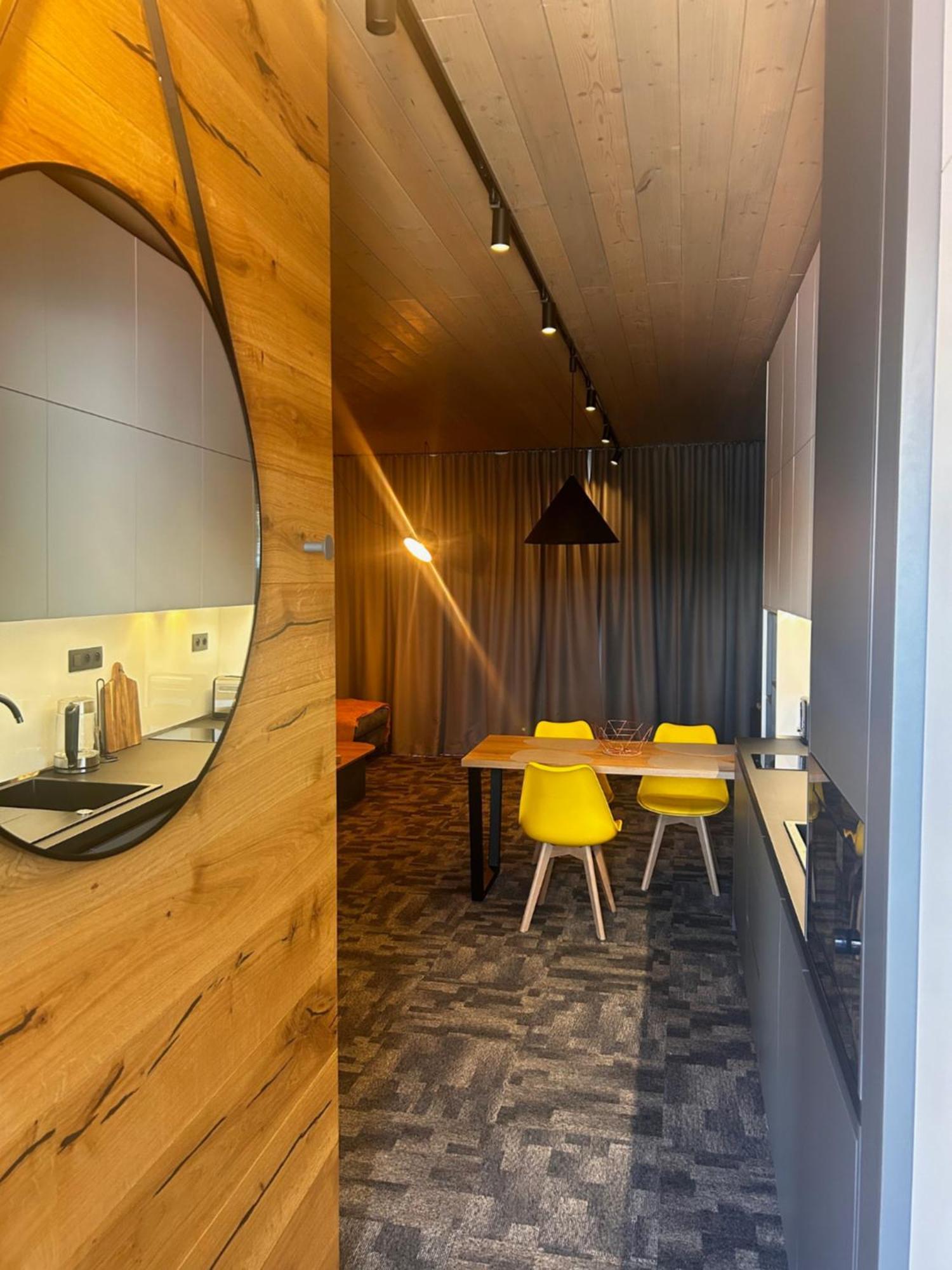Apartman E4 ฮราบูชิเซ ภายนอก รูปภาพ